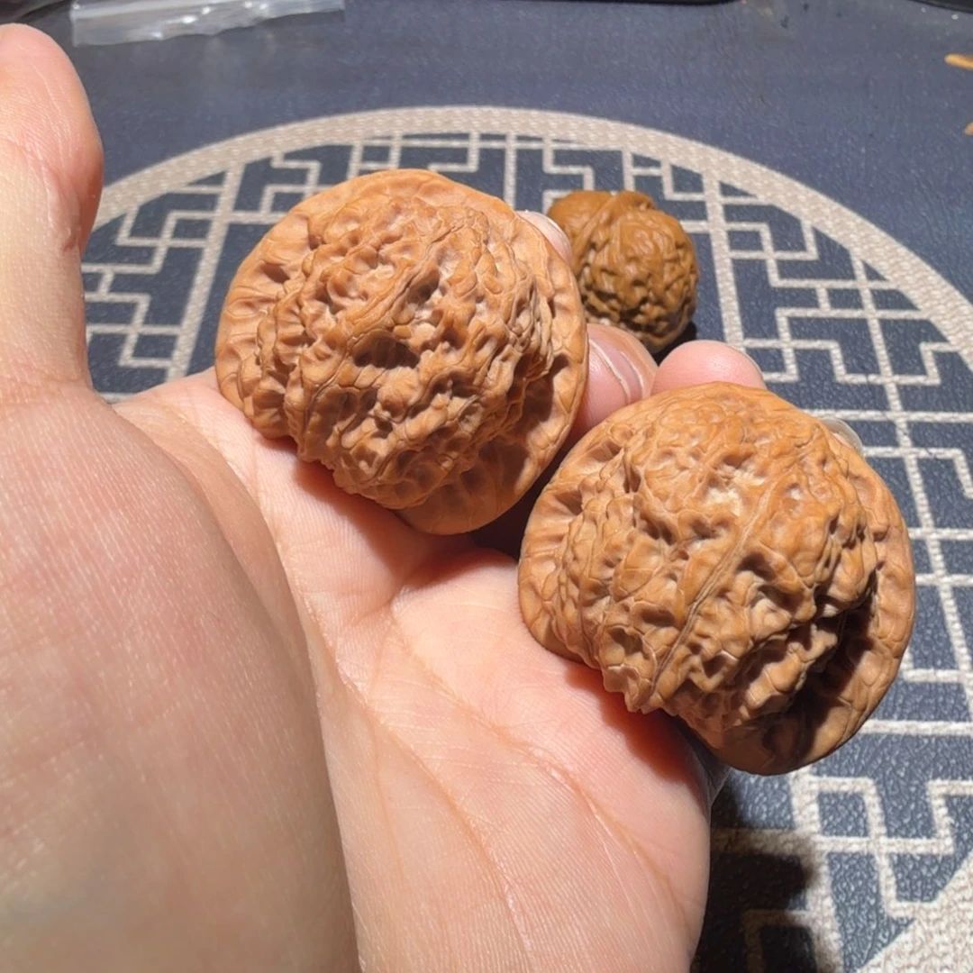 把件文玩核桃血麒麟