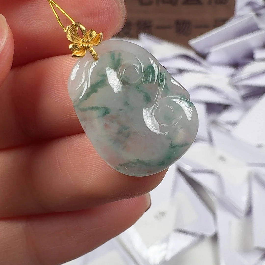 翡翠18K金镶嵌颈饰