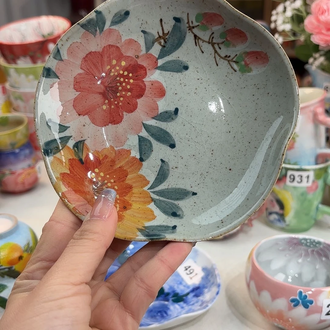 瓷片在这里我们就像我说得很明白