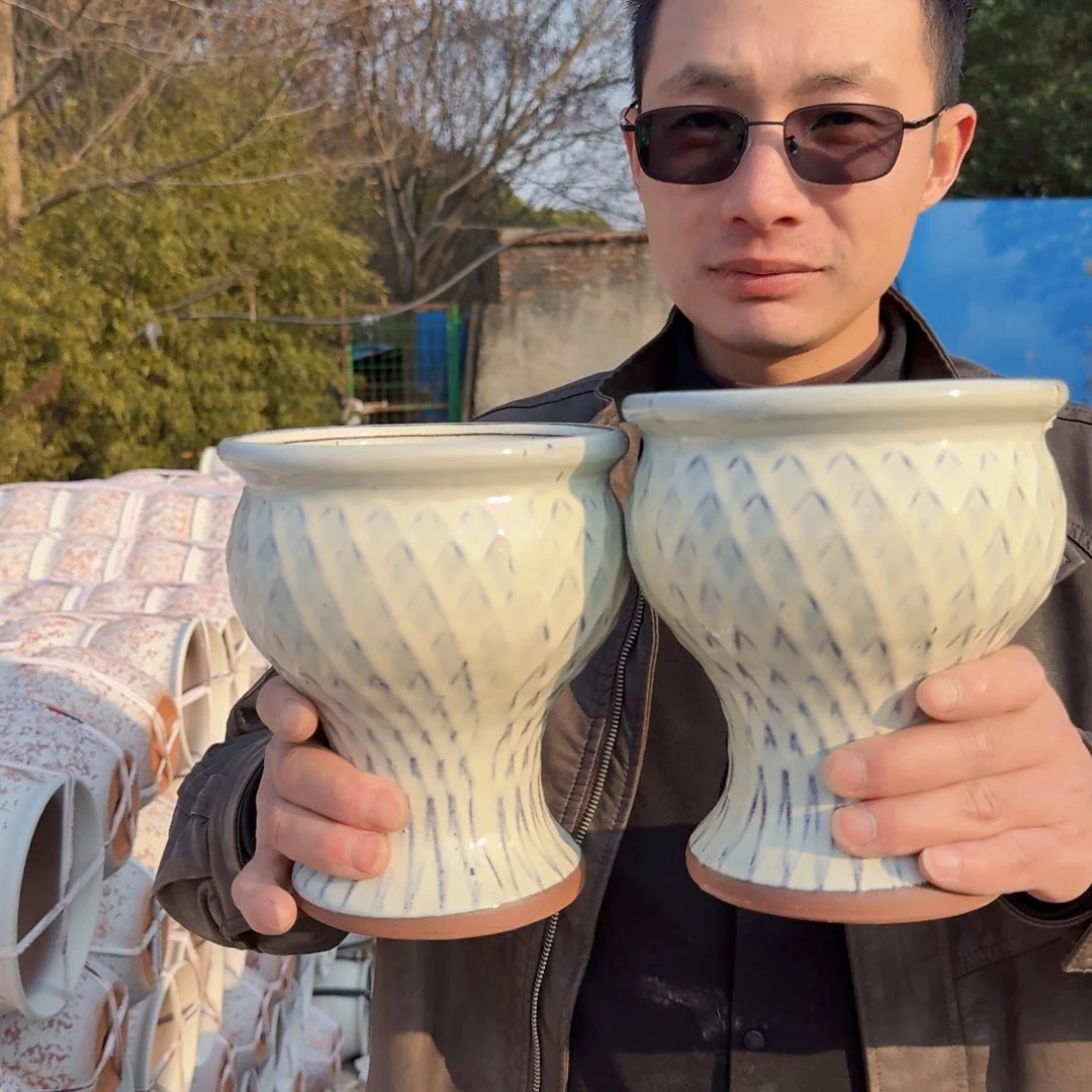 紫砂花盆口15高18（两个网格白色美人鱼