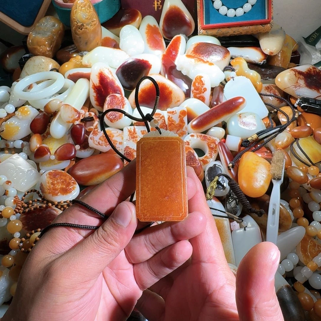 和田玉挂件未镶嵌