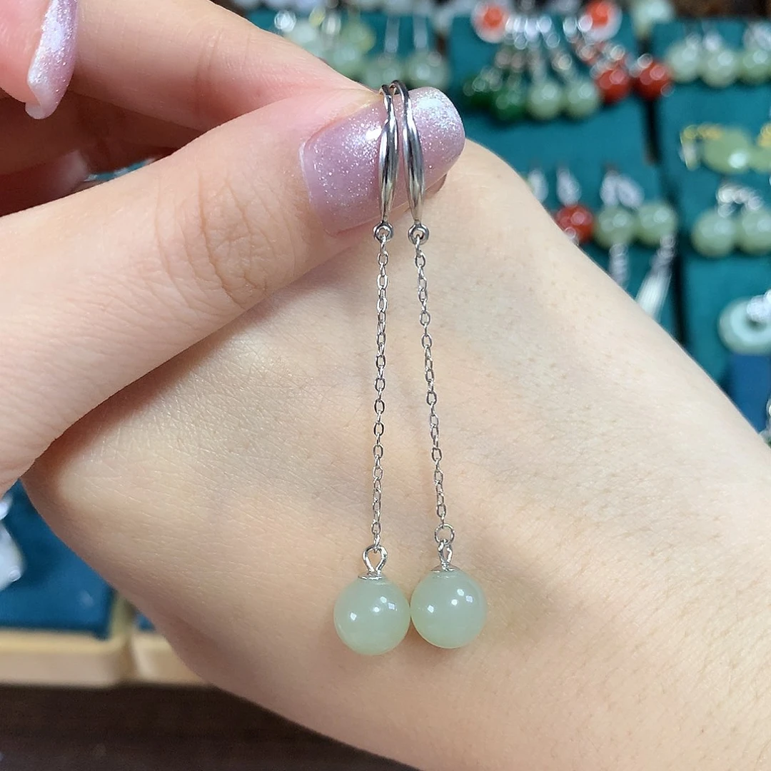 和田玉银S925镶嵌耳饰卡8左右