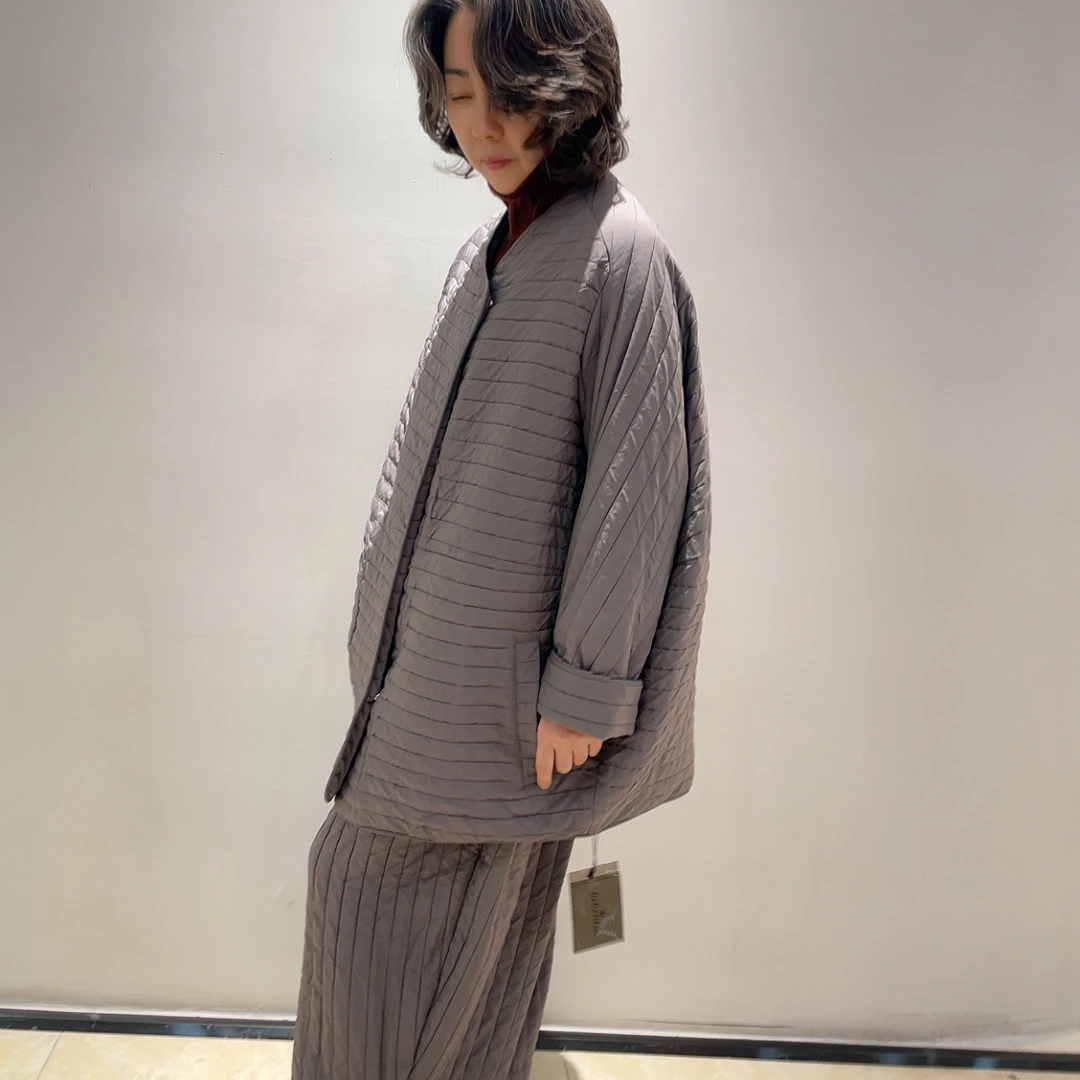 新款时尚简约慵懒风女士棉服外套