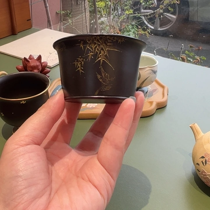 茶壶紫砂紫砂的味道很好闻