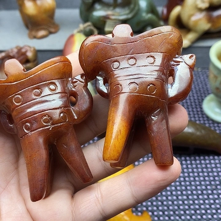 未镶嵌蛇纹石玉颈饰