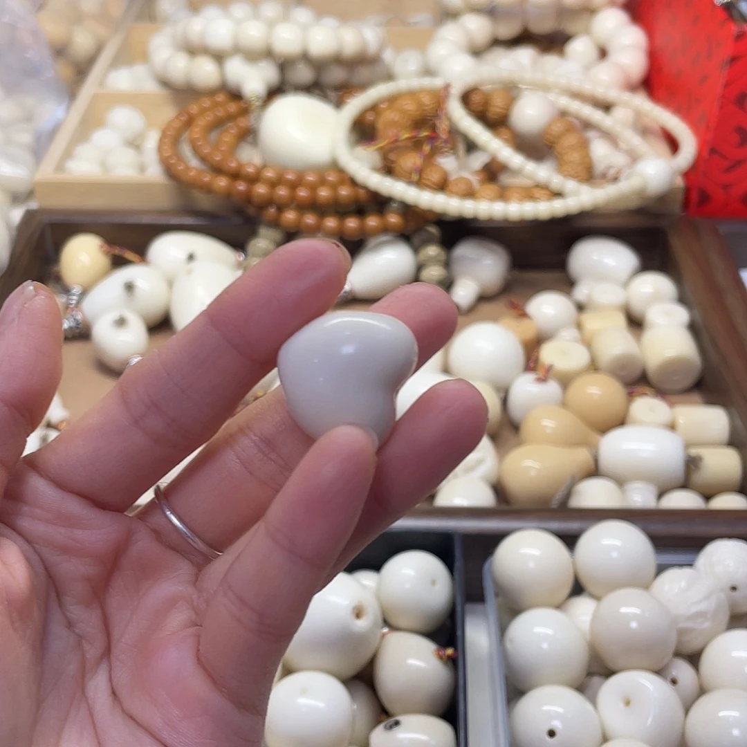 曼****吊坠菩提根/象牙果