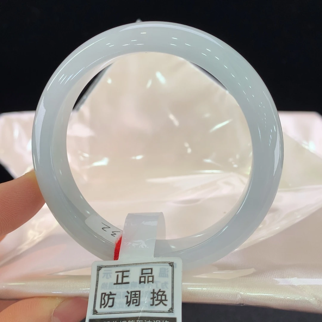 翡翠未镶嵌手镯0232