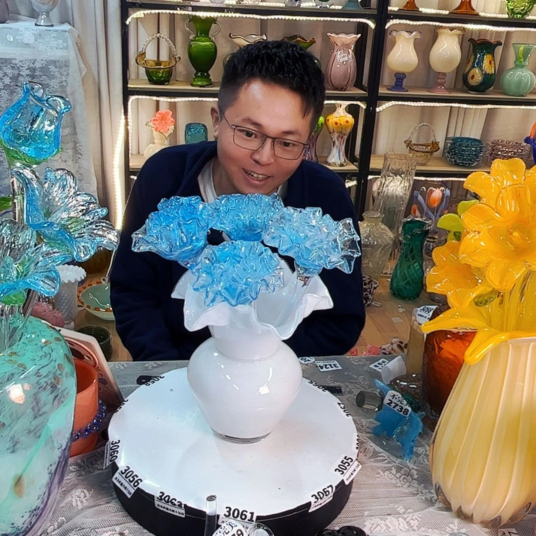 4花1瓶 家悦琉璃工艺品不完美