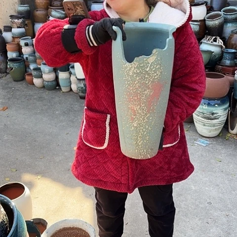 20口45高瑕疵一个。