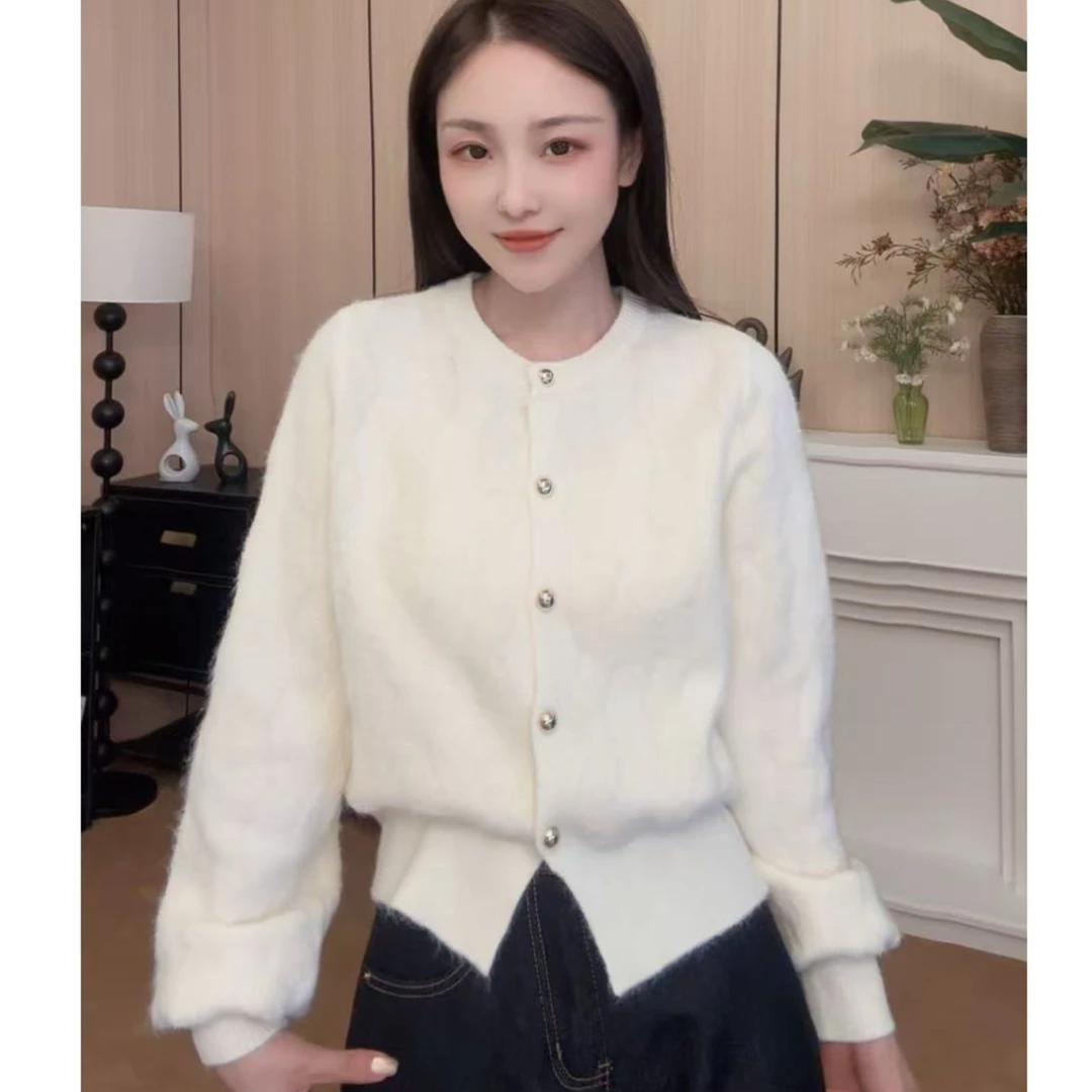 新款简约百搭潮流针织上衣22310