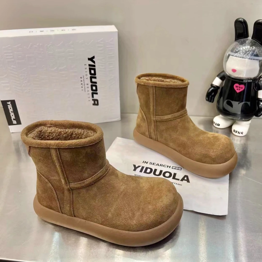 2025冬季新款时尚网红小土豆女短靴平底丑萌圆头加绒三角标雪地靴
