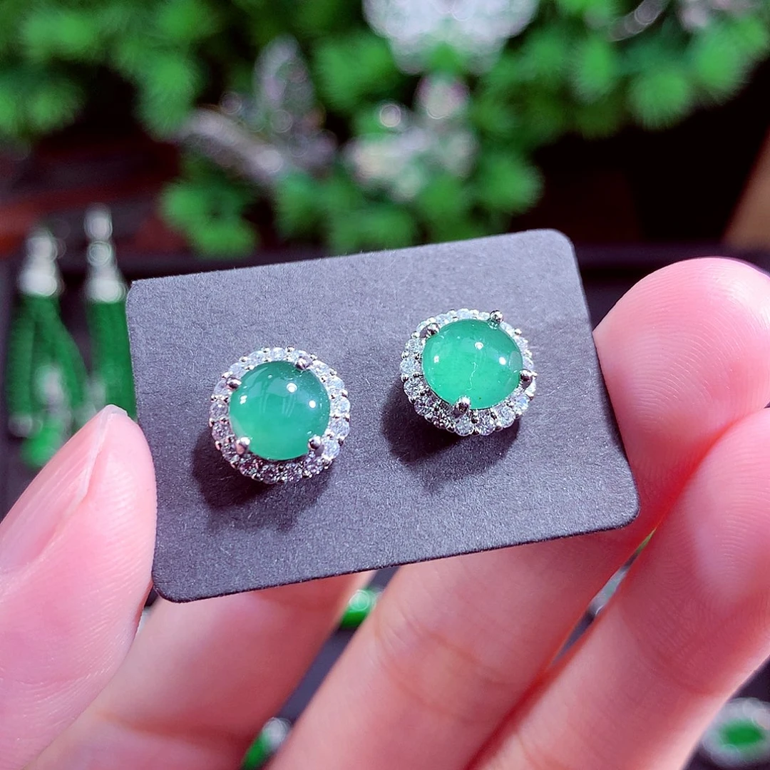 颈饰未镶嵌翡翠天然