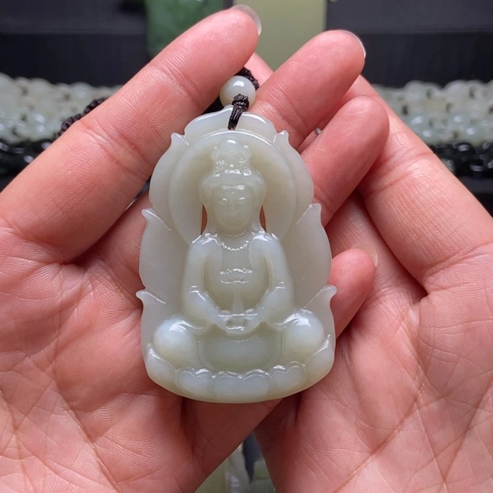 颈饰未镶嵌和田玉