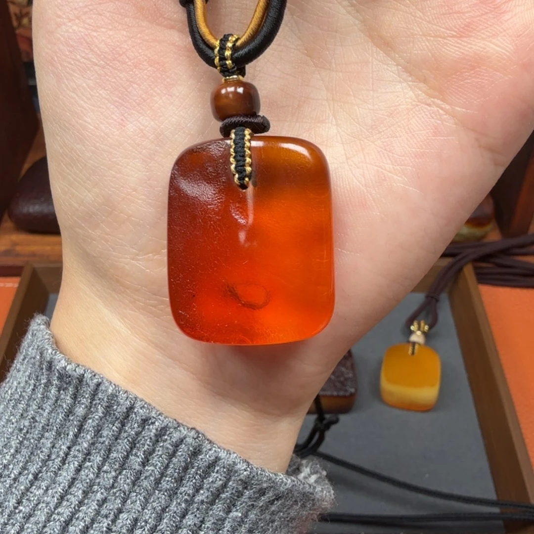 蜜蜡未镶嵌吊坠(赠链)