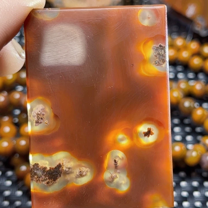 玛瑙/玉髓颈饰未镶嵌溪**潺