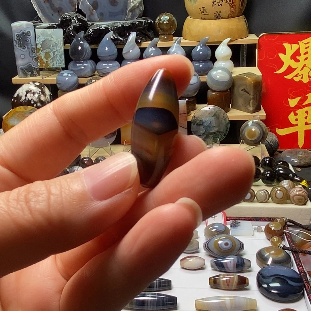 玛瑙/玉髓未镶嵌颈饰精品