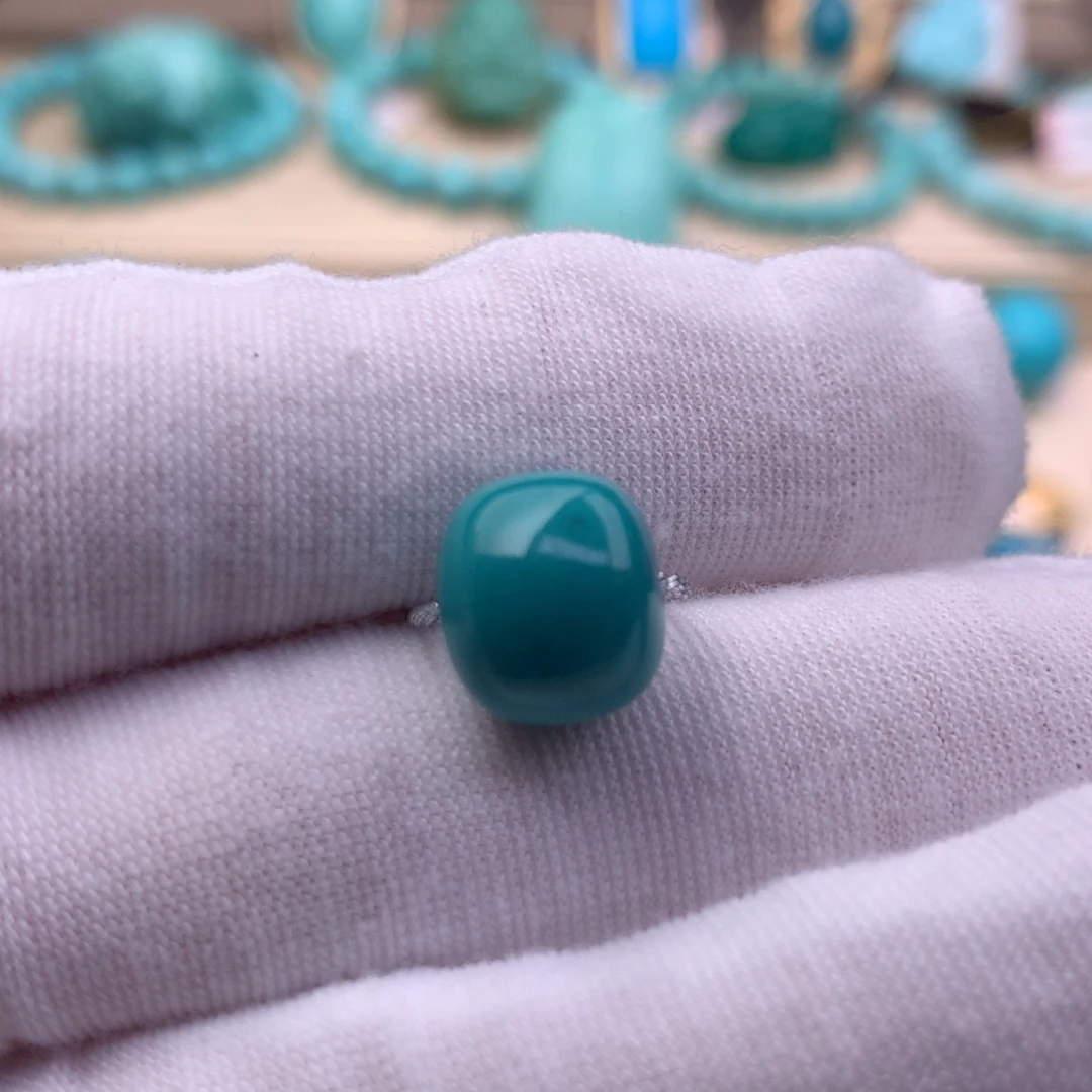 绿松石未镶嵌珠宝奇石10.6*9.2