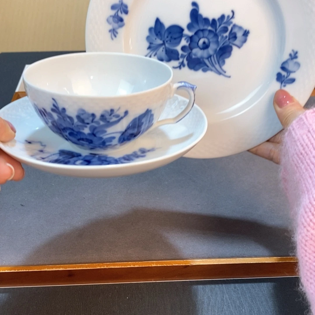 瓷器过哈哈哈哈哈哈哈