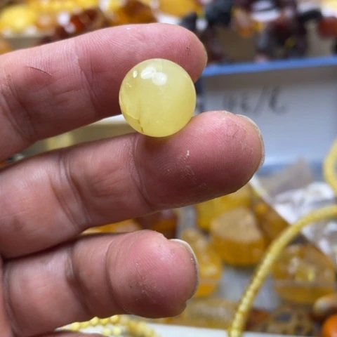 手串蜜蜡未镶嵌吊坠