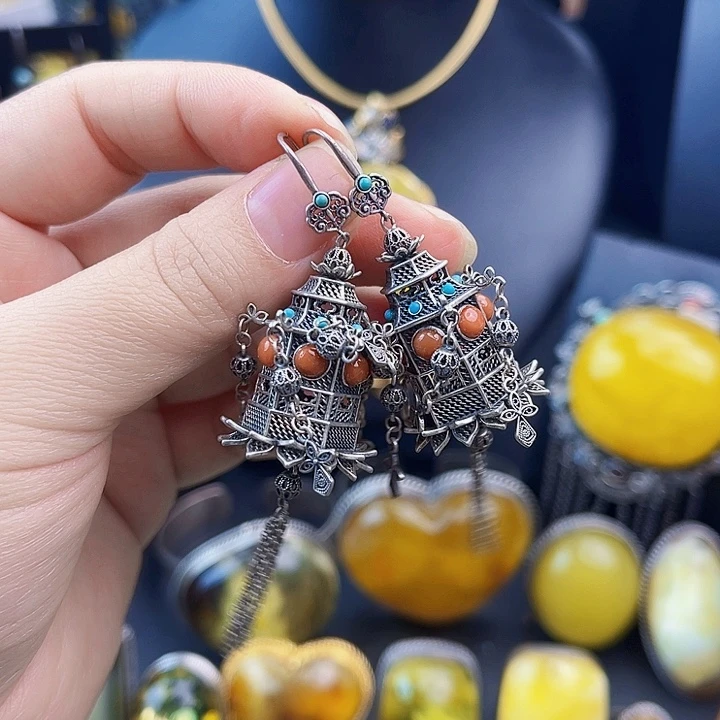 南红玛瑙银S925镶嵌耳坠