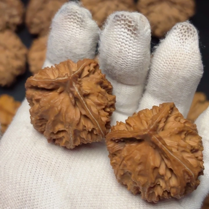 文玩核桃吊坠秦岭灯笼13