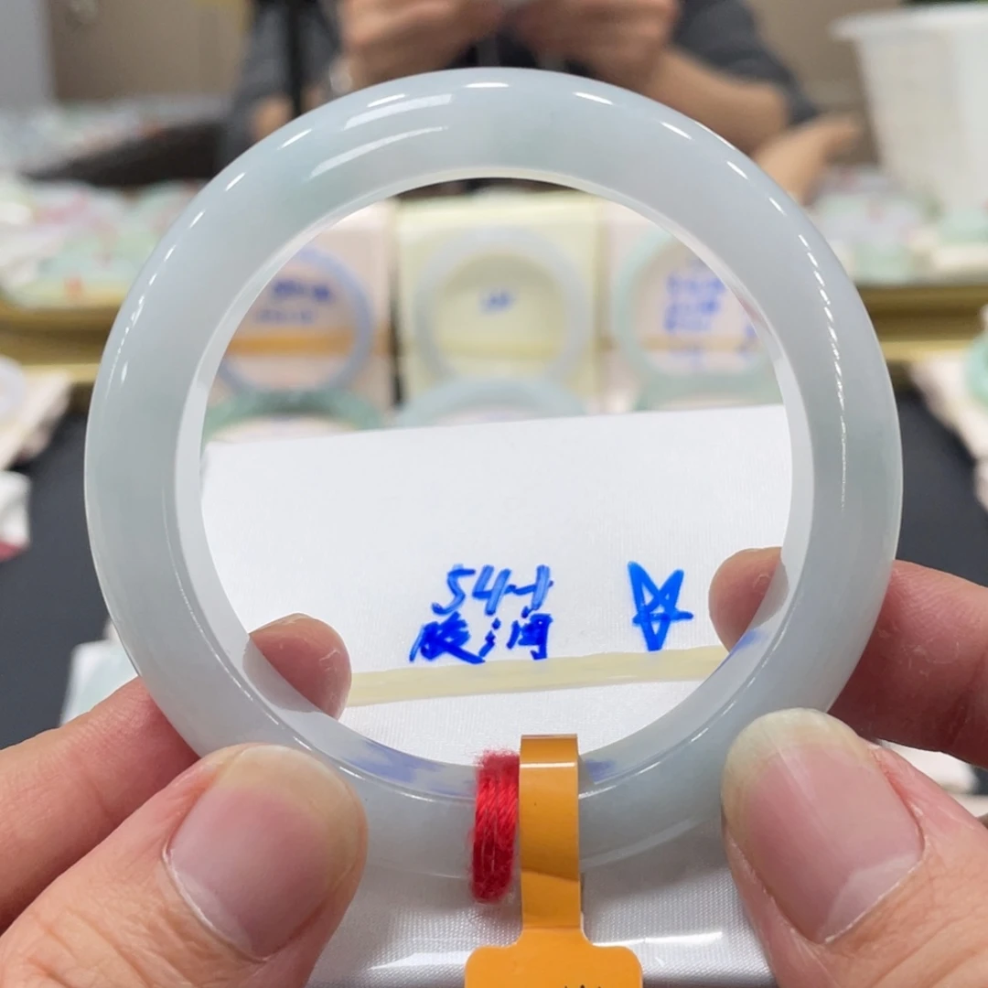 翡翠未镶嵌手镯翡翠手镯