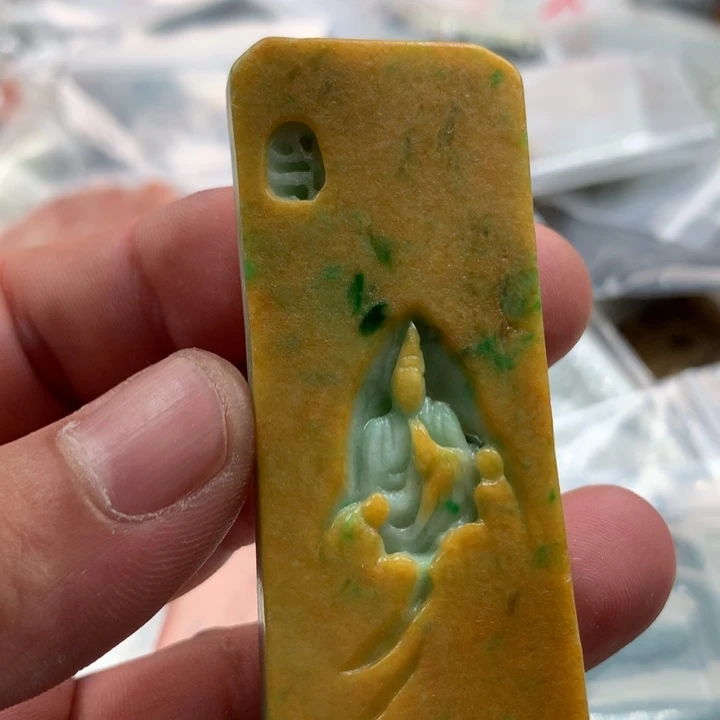 翡翠未镶嵌颈饰保真天然a货翡翠