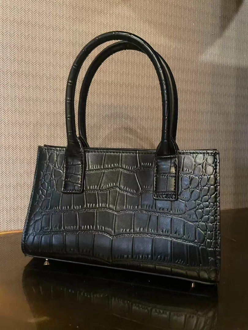 手工真皮包-LQ-23-FSZ-23-双手提鳄扣-饭-黑