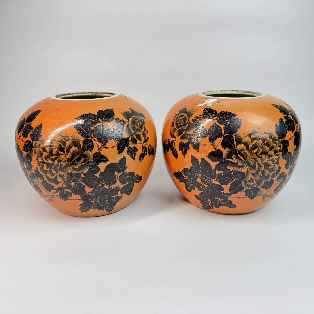 TC 01197 民国 珊瑚釉墨彩牡丹诗文西瓜罐