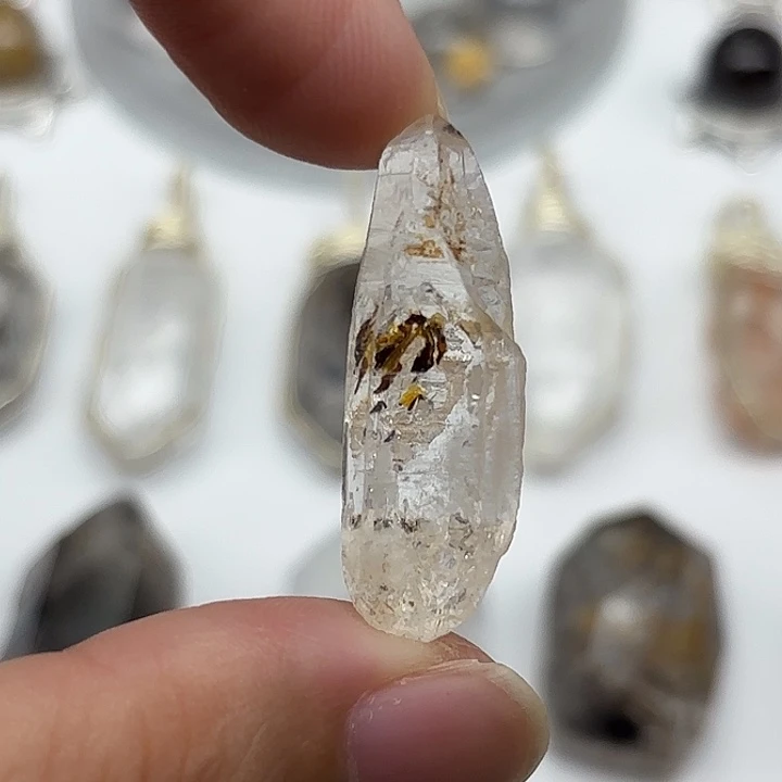 颈饰未镶嵌水晶巴基斯坦油胆闪灵钻33mm+
