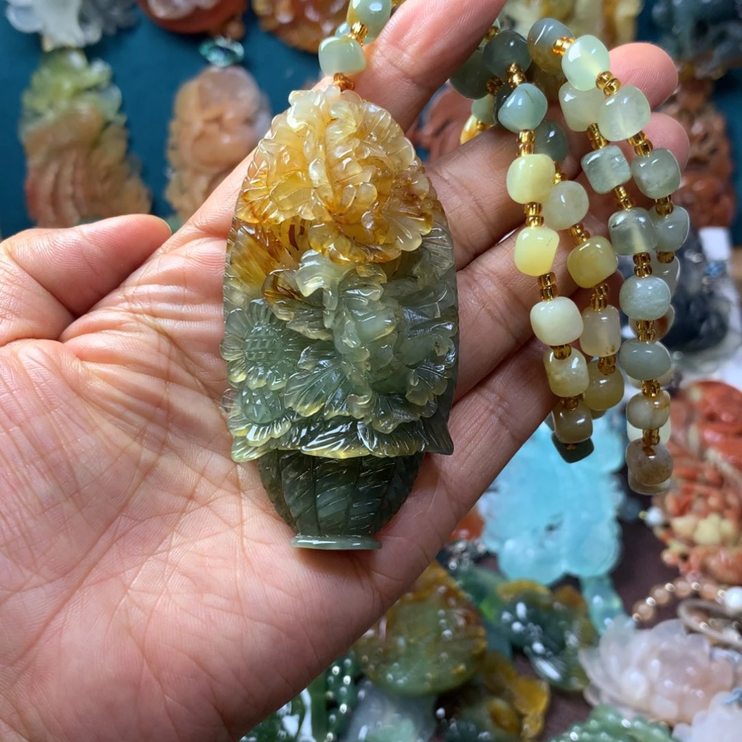 蛇纹石玉未镶嵌挂坠