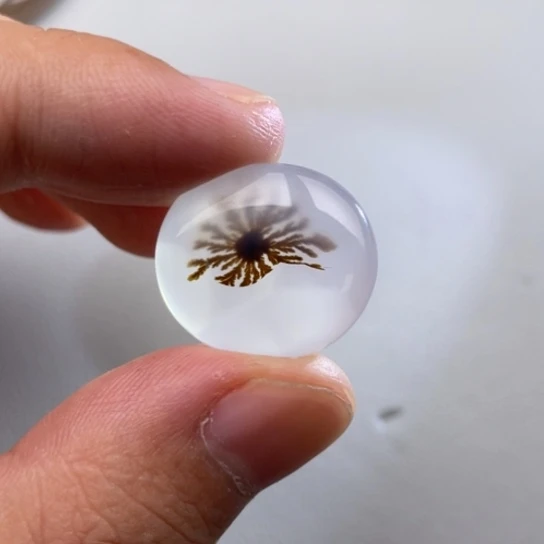 玛瑙/玉髓颈饰未镶嵌石***饼