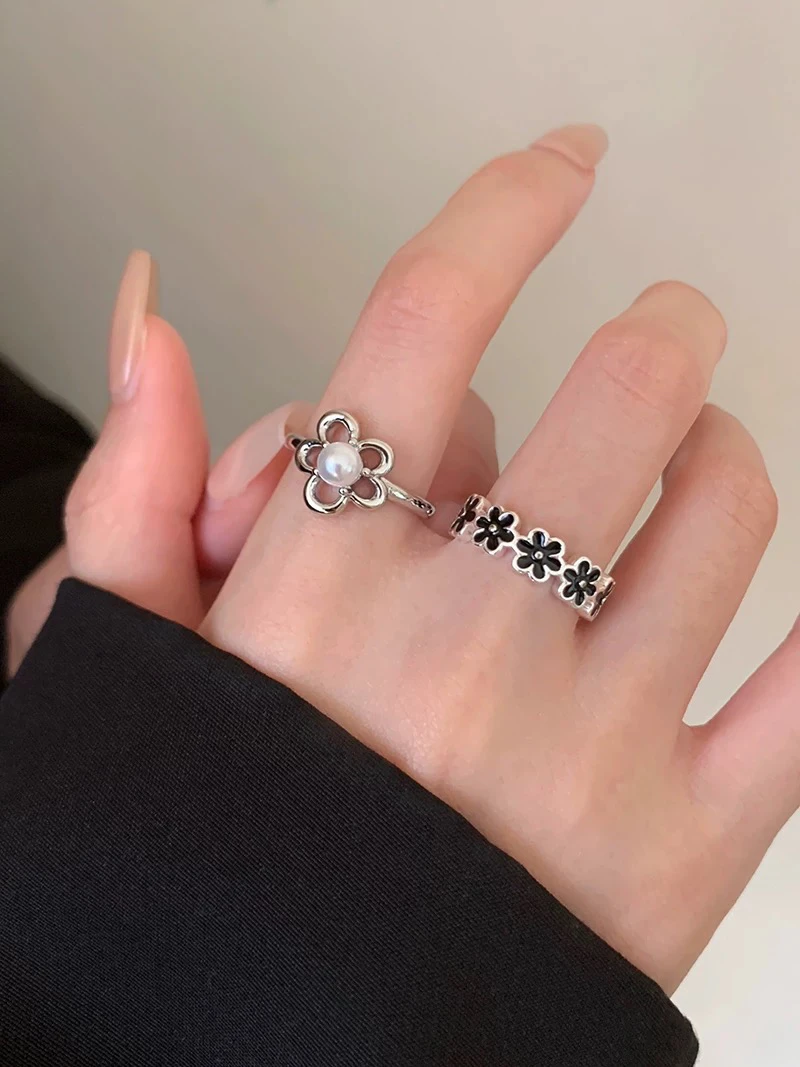 铜合金戒指 复古黑色滴釉小花朵戒指女小众高级感开口戒个性指环