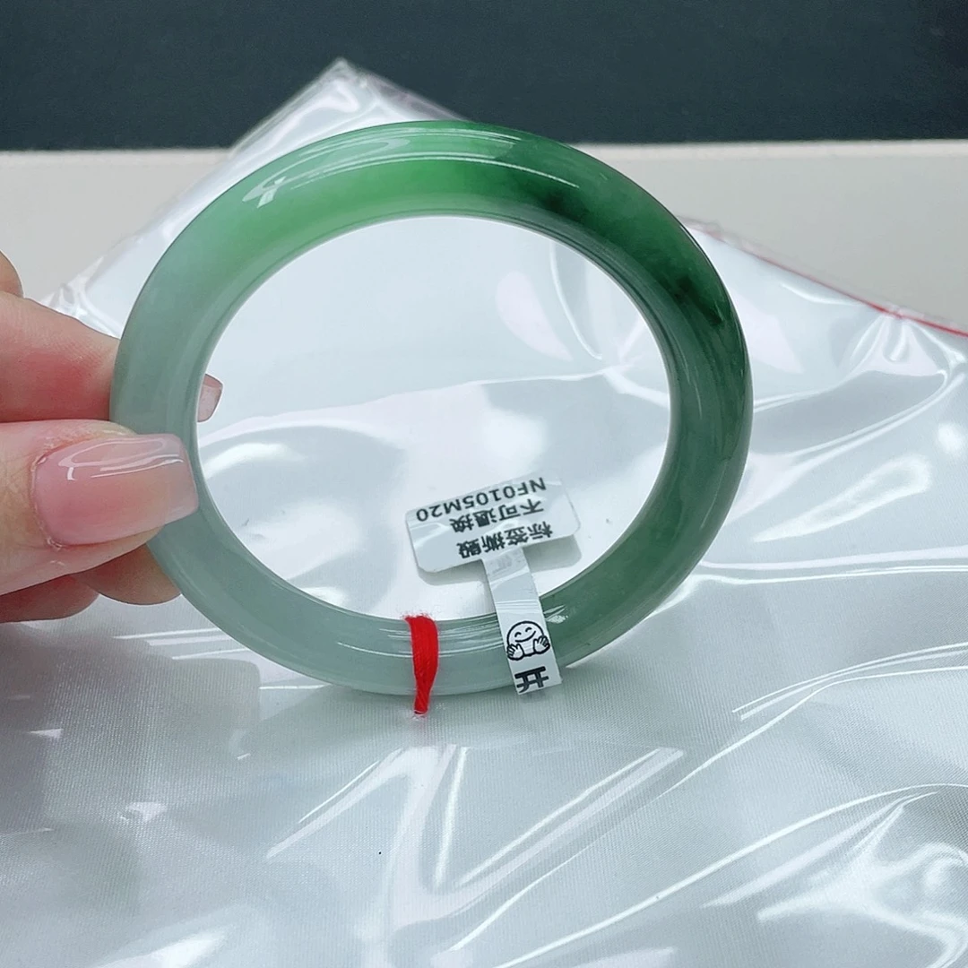 翡翠手镯未镶嵌圆58.8