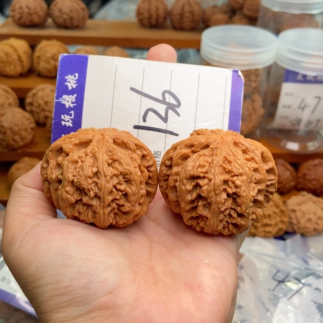 文玩核桃把件47粗筋