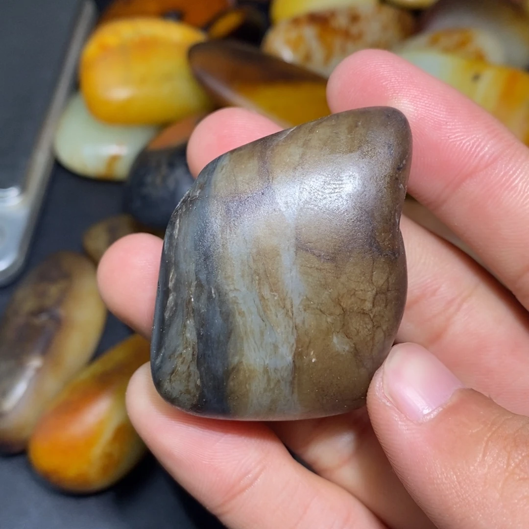 和田玉未镶嵌珠宝奇石