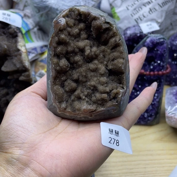 未镶嵌水晶大型摆件（非配饰）