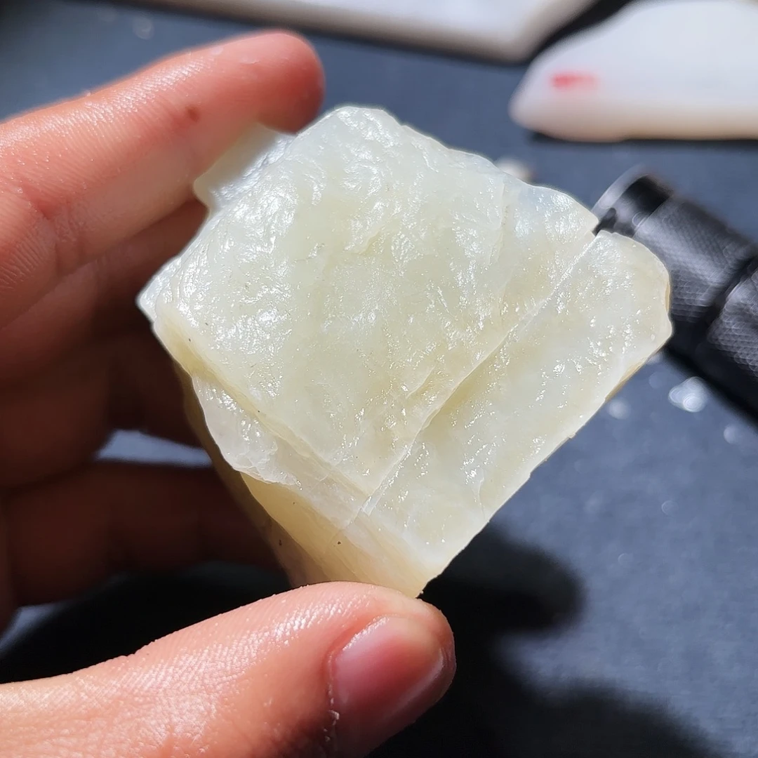 和田玉未镶嵌珠宝奇石