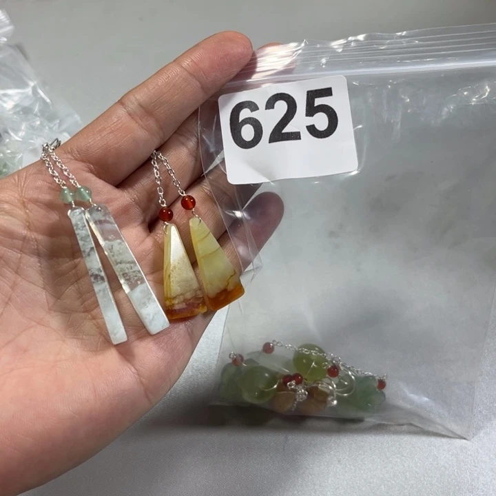 蛇纹石玉未镶嵌天然岫玉耳环耳饰玉*姐