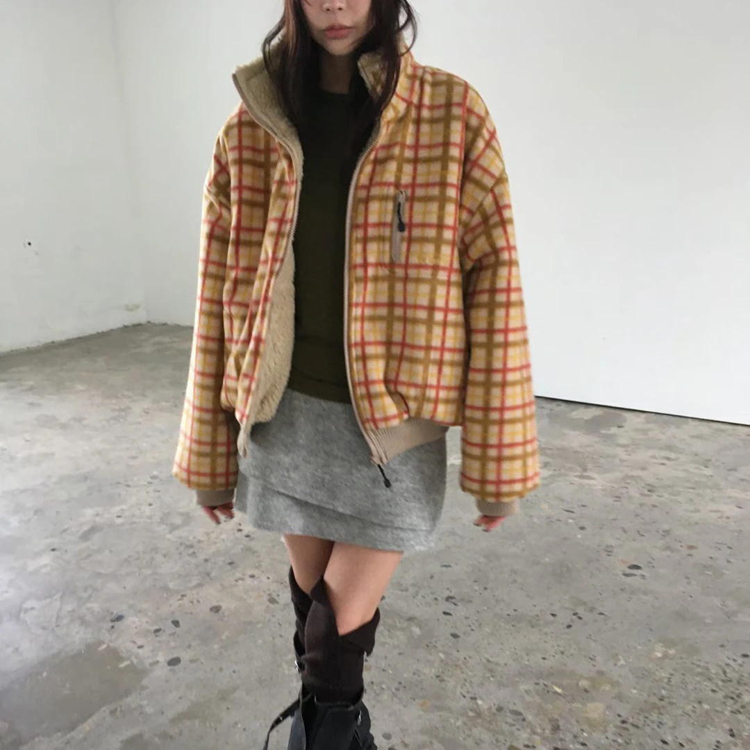 VK miu风格子两面穿羊羔毛外套女短款保暖上衣
