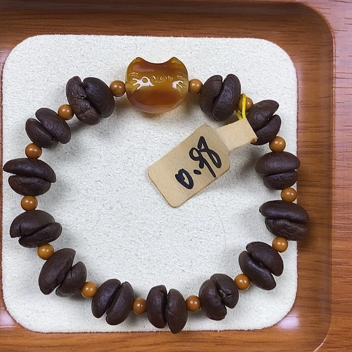 吊坠橄榄核小猫头豆子手串