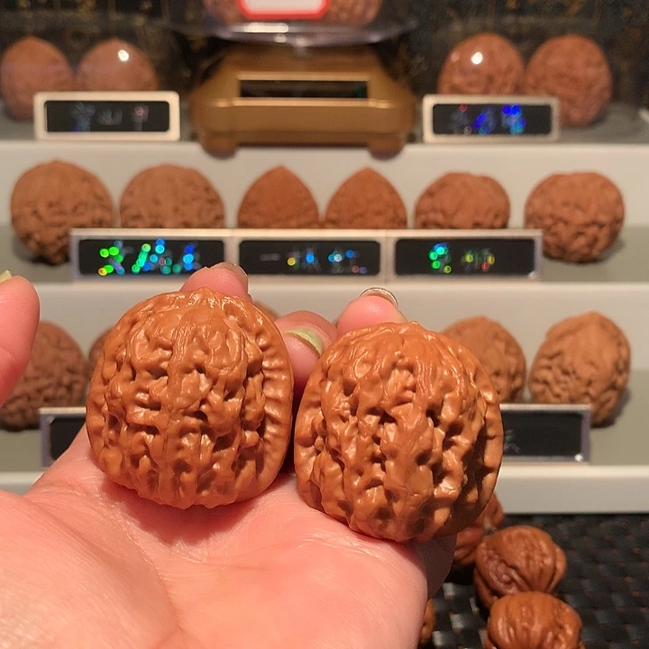 文玩核桃把件霸王