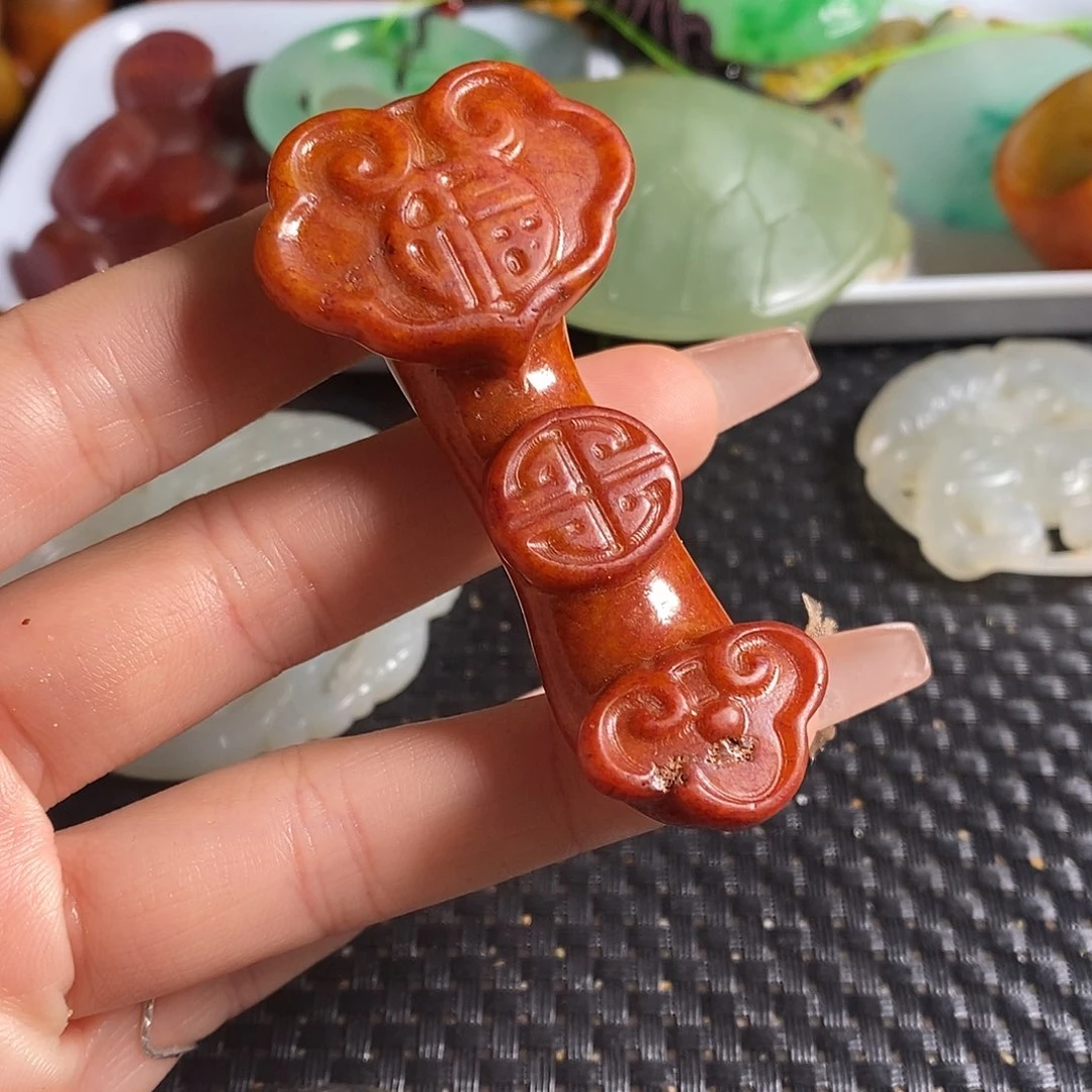 岫岩老玉（透闪石质玉）未镶嵌珠宝奇石