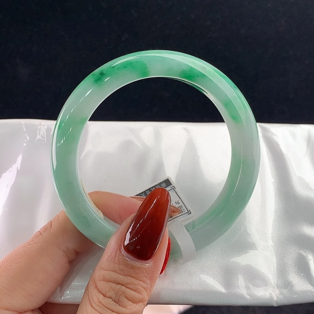 【闪购商品】未镶嵌手镯翡翠正56.6