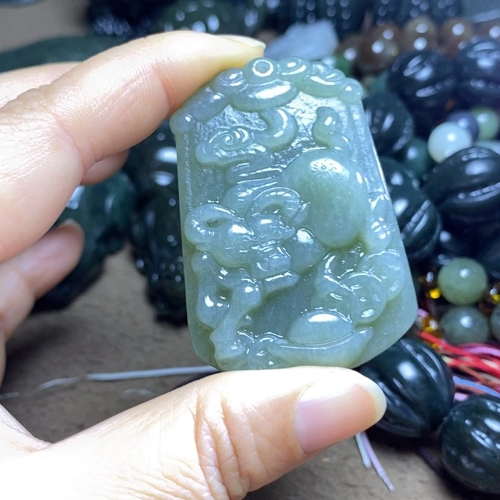 和田玉未镶嵌挂件