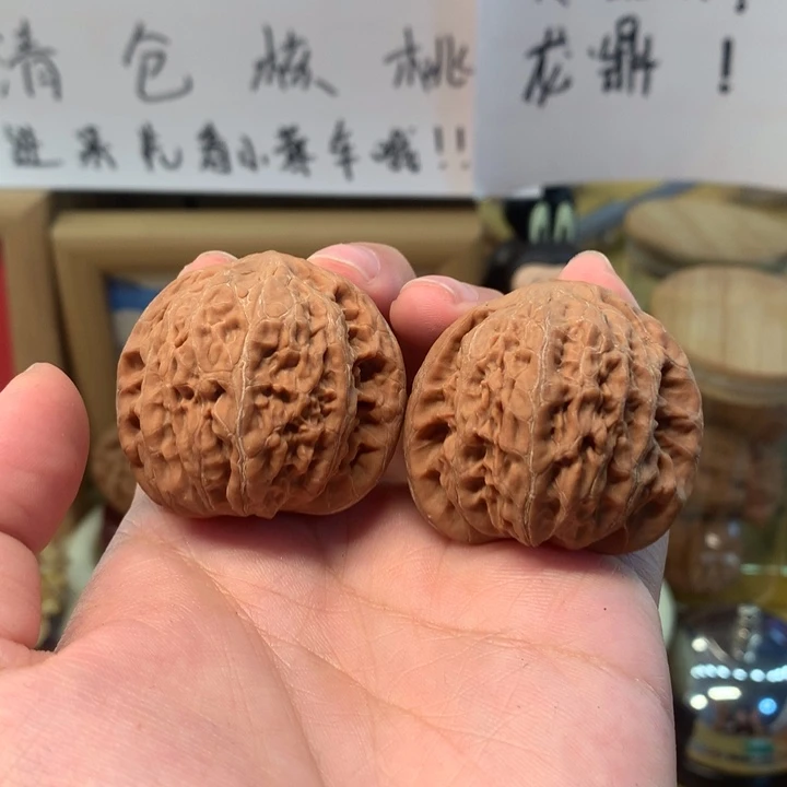 桃核吊坠40尺铁锤