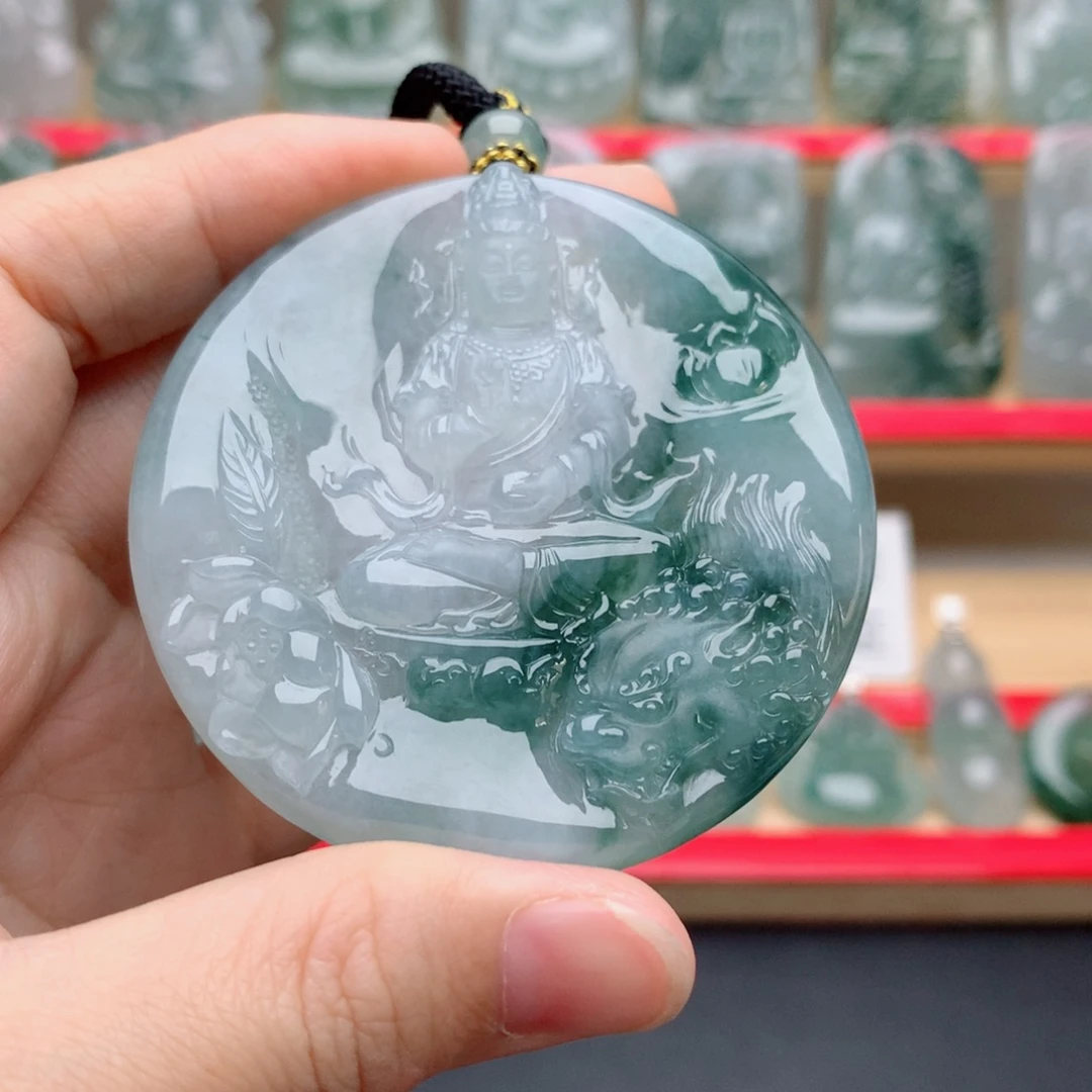 ****翡翠未镶嵌颈饰文殊