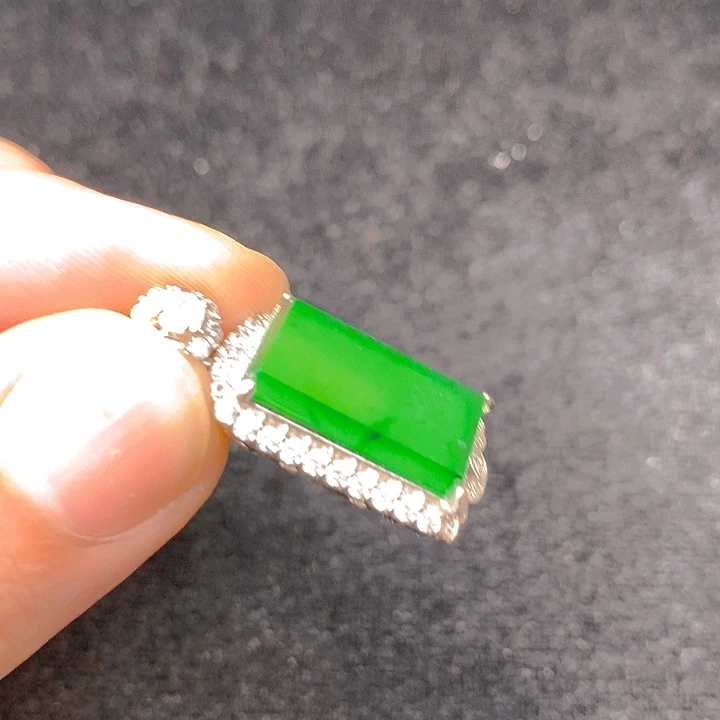 翡翠银S925镶嵌颈饰