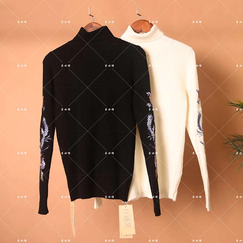 25902素女馆新款新中式复古重工绣花高领毛衣