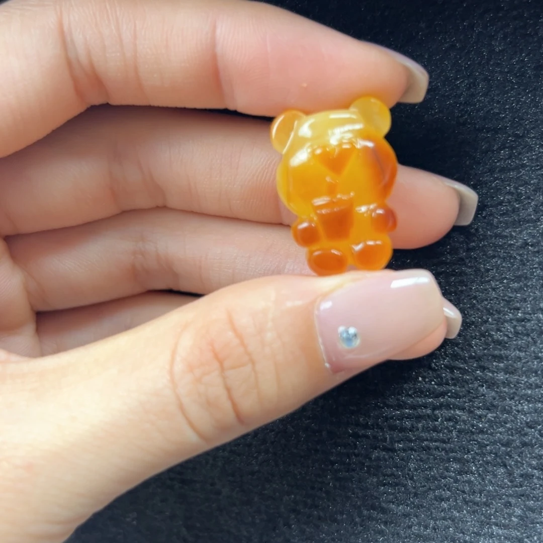 未镶嵌琥珀珠宝奇石